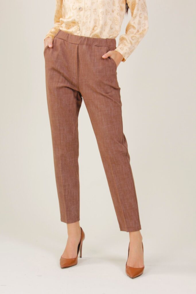 PANTALONI STRUTTURATI CON ELASTICO IN VITA - Dark Brown, S 