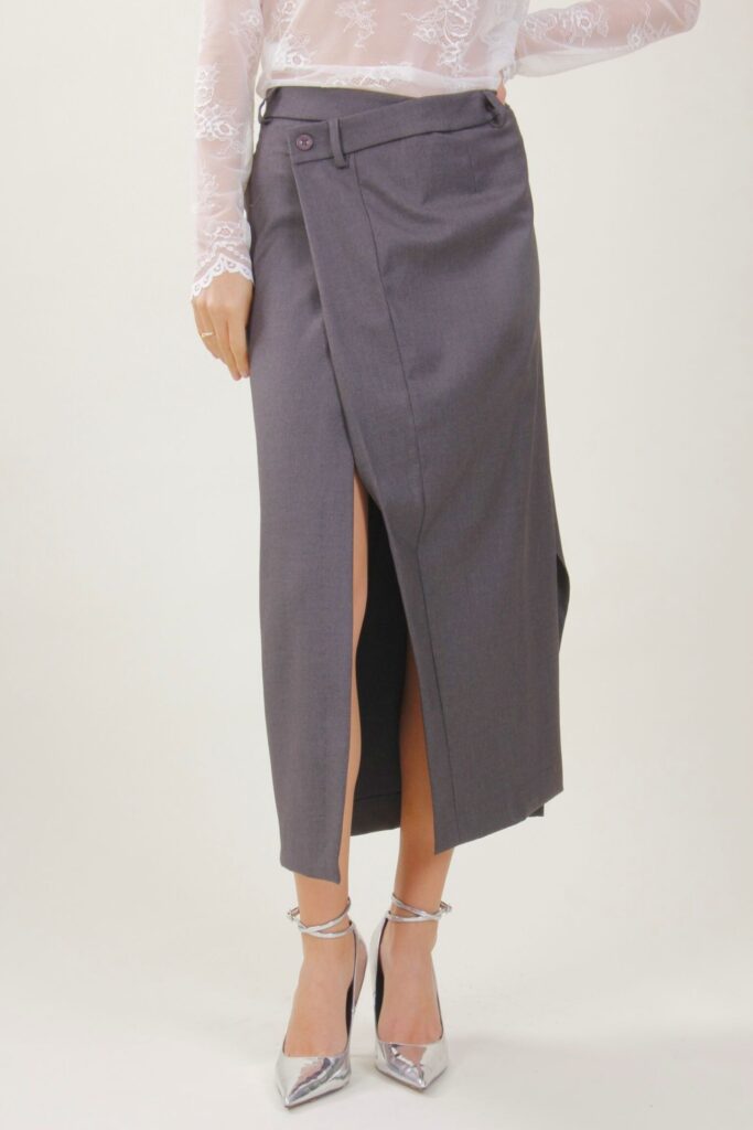 MIDI SKIRT WITH SLIT 