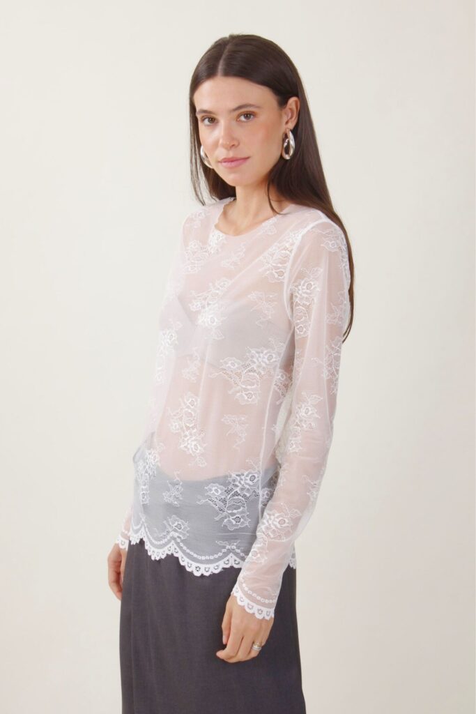 TRANSPARENT LACE TOP WITH LONG SLEEVES 