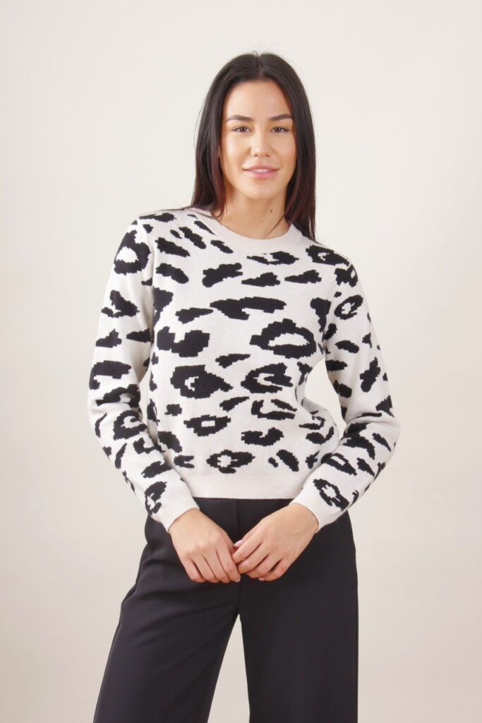 LEOPARD PRINT SWEATER 