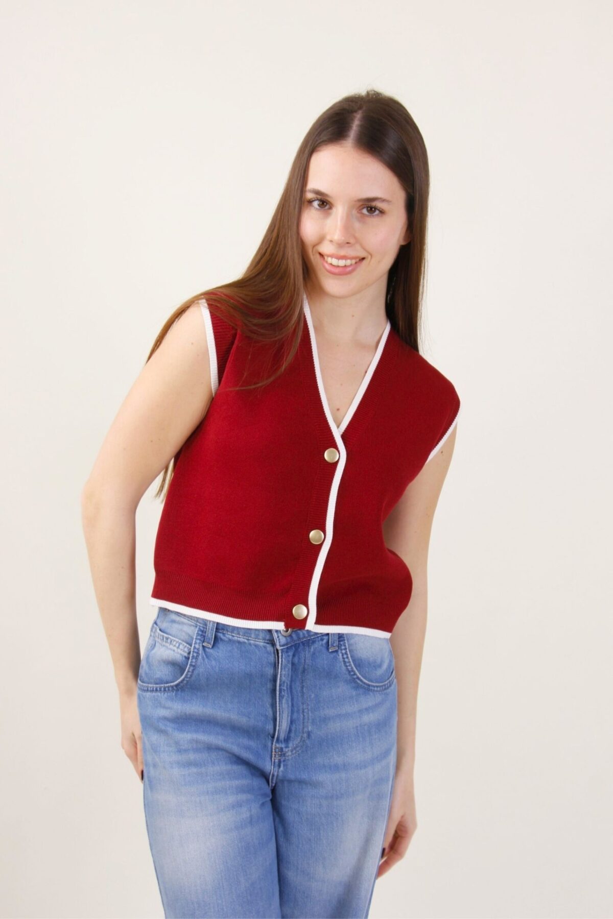 GILET CON BOTTONI IN MAGLIA