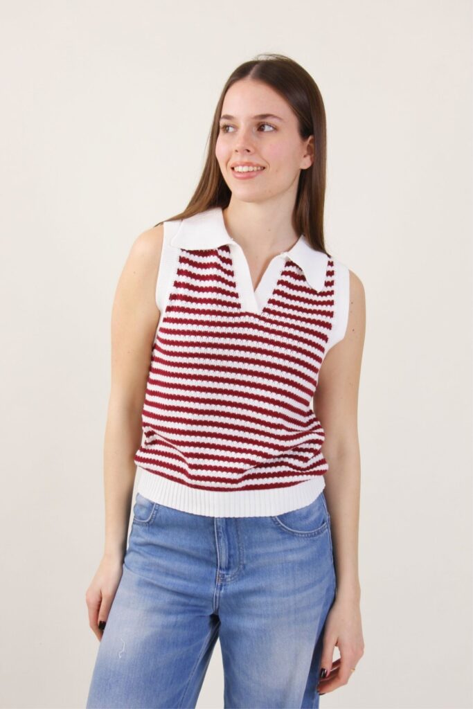 SLEEVELESS KNITTED POLO 