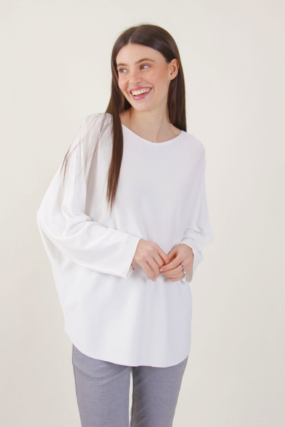 MAGLIA OVERSIZE MANICHE A PIPISTRELLO