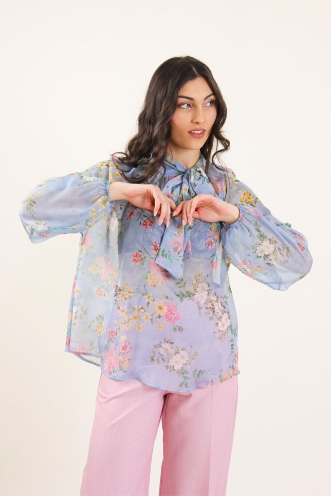 BLUSA FANTASIA FLOREALE CON FIOCCO 